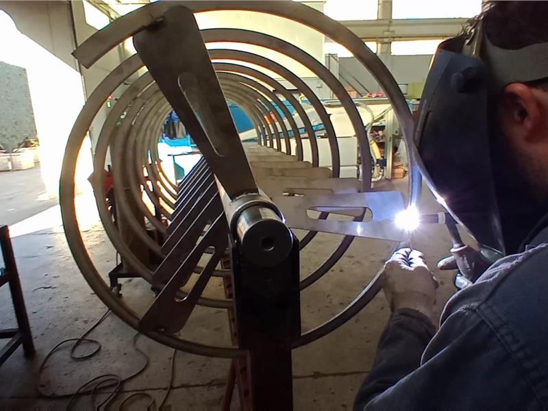 Video costruzione - revisione macchine-MACCHINE OLEARIE FERRI srl